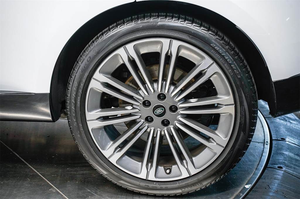 Thumbnail: 2024 Land Rover Range Rover - 7