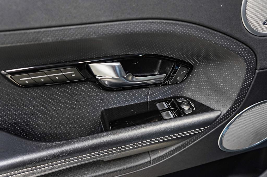 2012 Land Rover Range Rover Evoque Dynamic 21