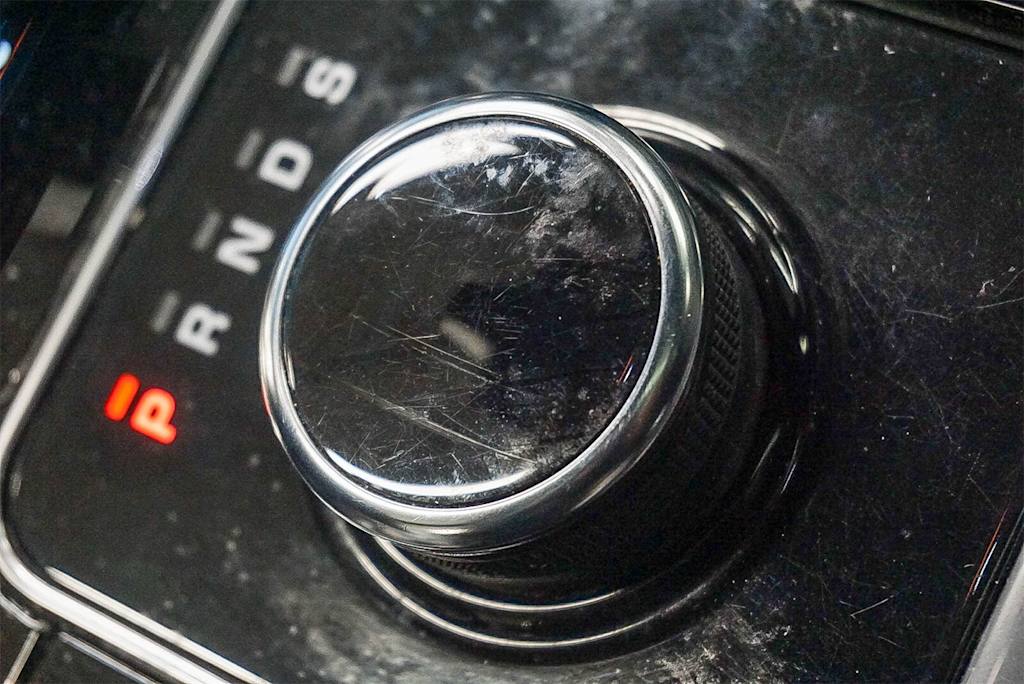 Thumbnail: 2019 Land Rover Range Rover Velar - 23