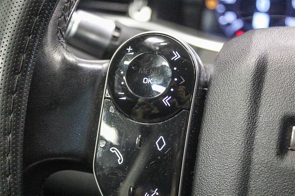 Thumbnail: 2020 Land Rover Range Rover Evoque - 27