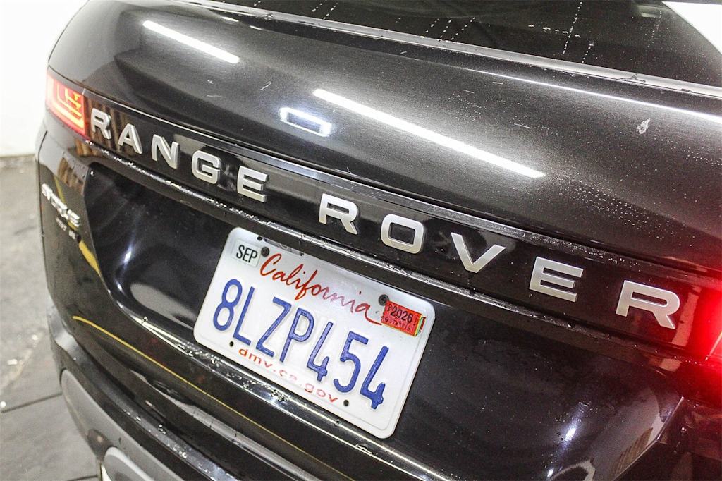 Thumbnail: 2020 Land Rover Range Rover Evoque - 20