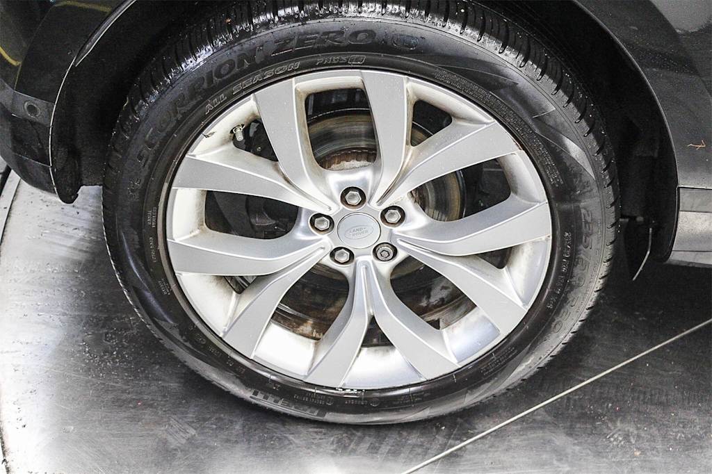 Thumbnail: 2020 Land Rover Range Rover Evoque - 6