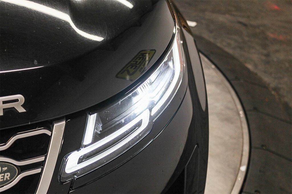 Thumbnail: 2020 Land Rover Range Rover Evoque - 22