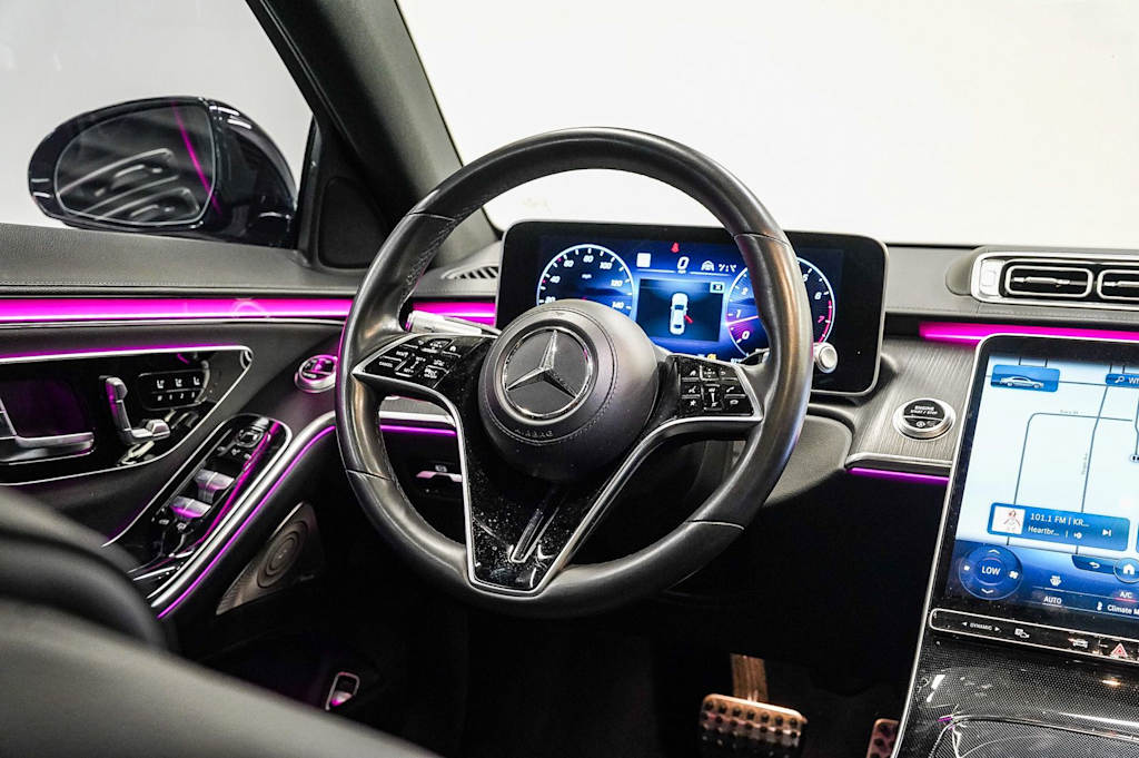 Thumbnail: 2023 Mercedes-Benz S-Class - 12