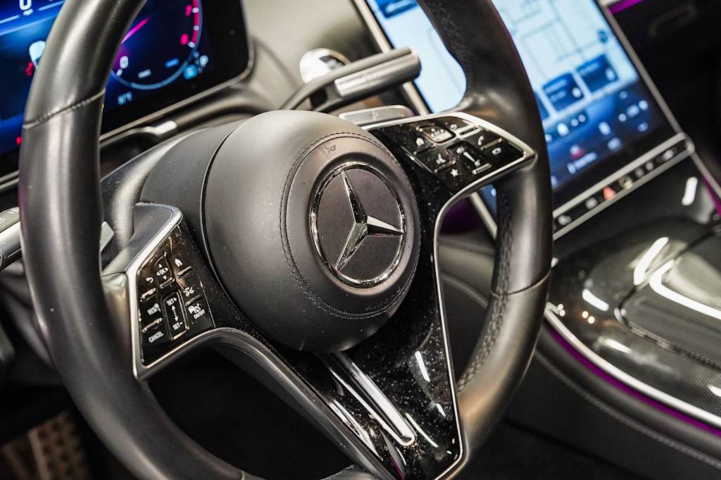Thumbnail: 2023 Mercedes-Benz S-Class - 13