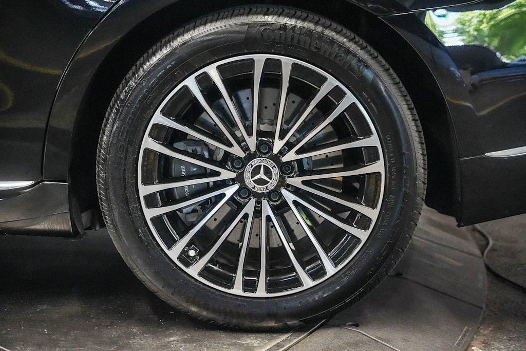 Thumbnail: 2022 Mercedes-Benz S-Class - 19