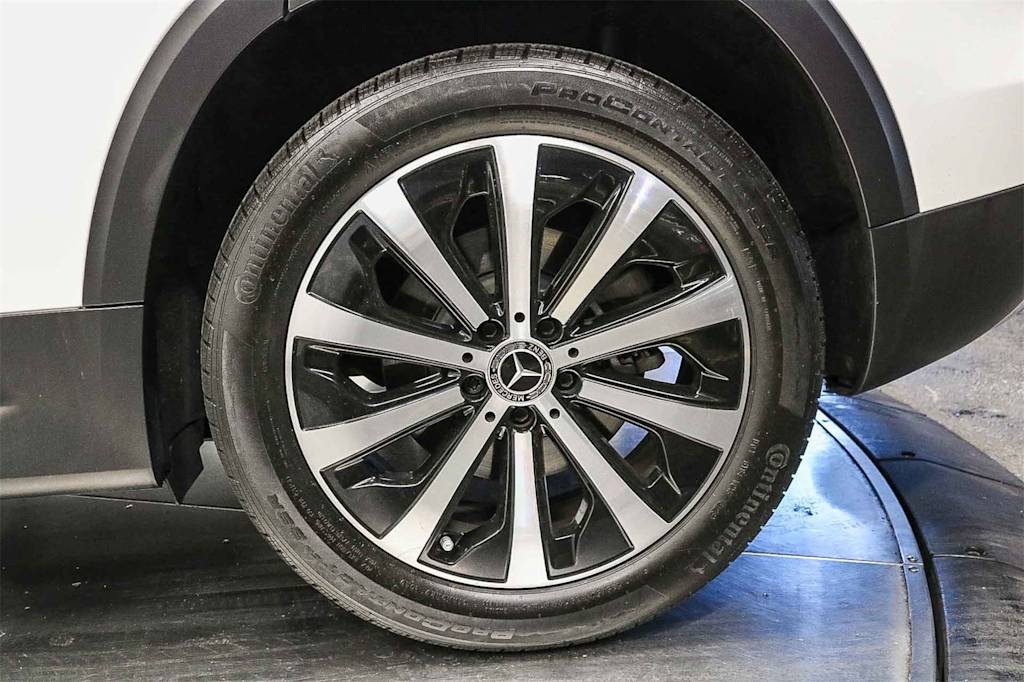 Thumbnail: 2021 Mercedes-Benz GLB - 7