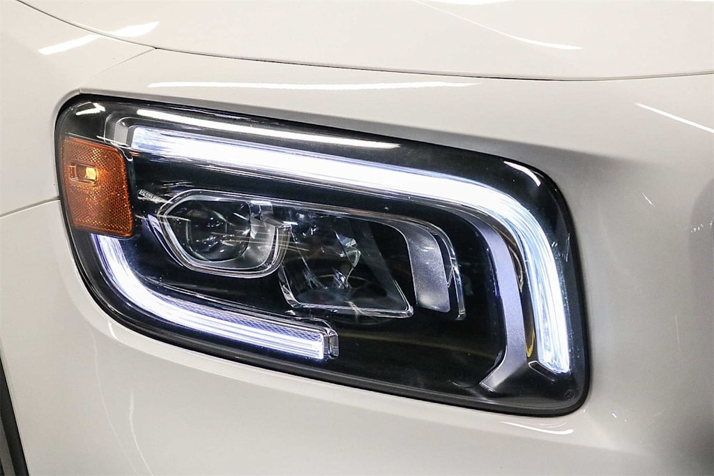 Thumbnail: 2021 Mercedes-Benz GLB - 18