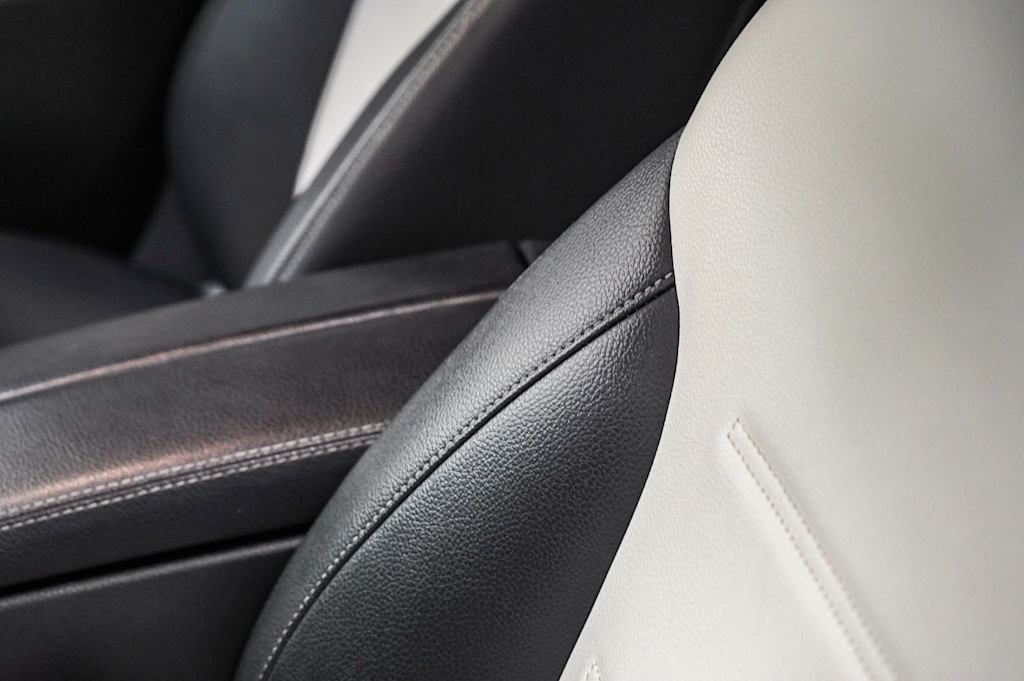 Thumbnail: 2021 Mercedes-Benz GLB - 22