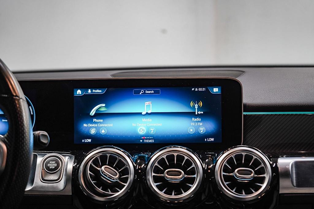 Thumbnail: 2021 Mercedes-Benz GLB - 14