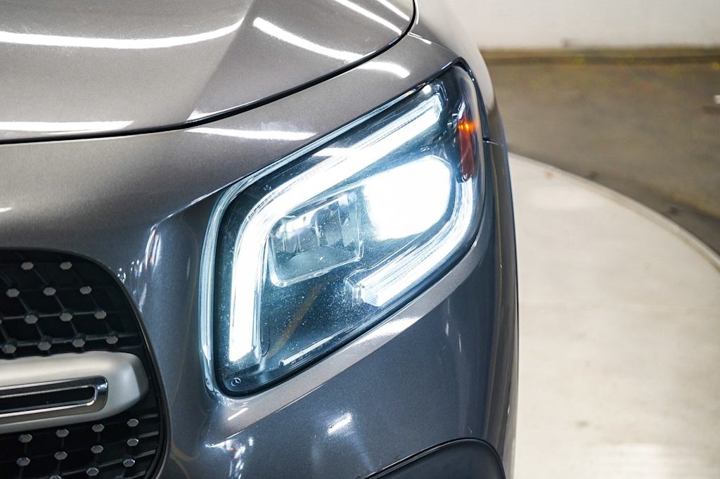 Thumbnail: 2021 Mercedes-Benz GLB - 19