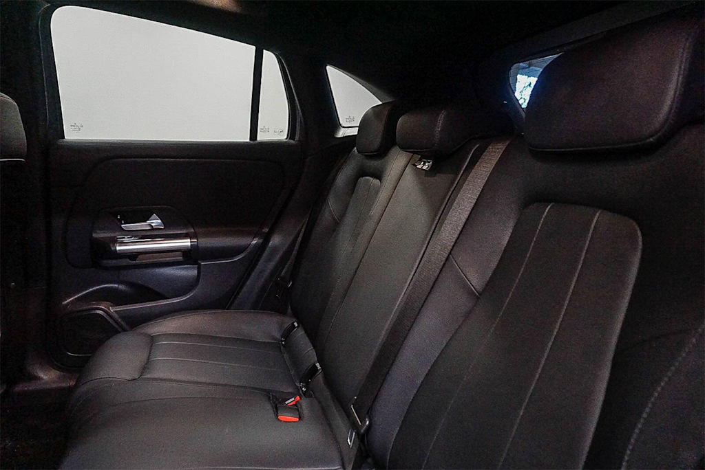 Thumbnail: 2023 Mercedes-Benz GLA - 11