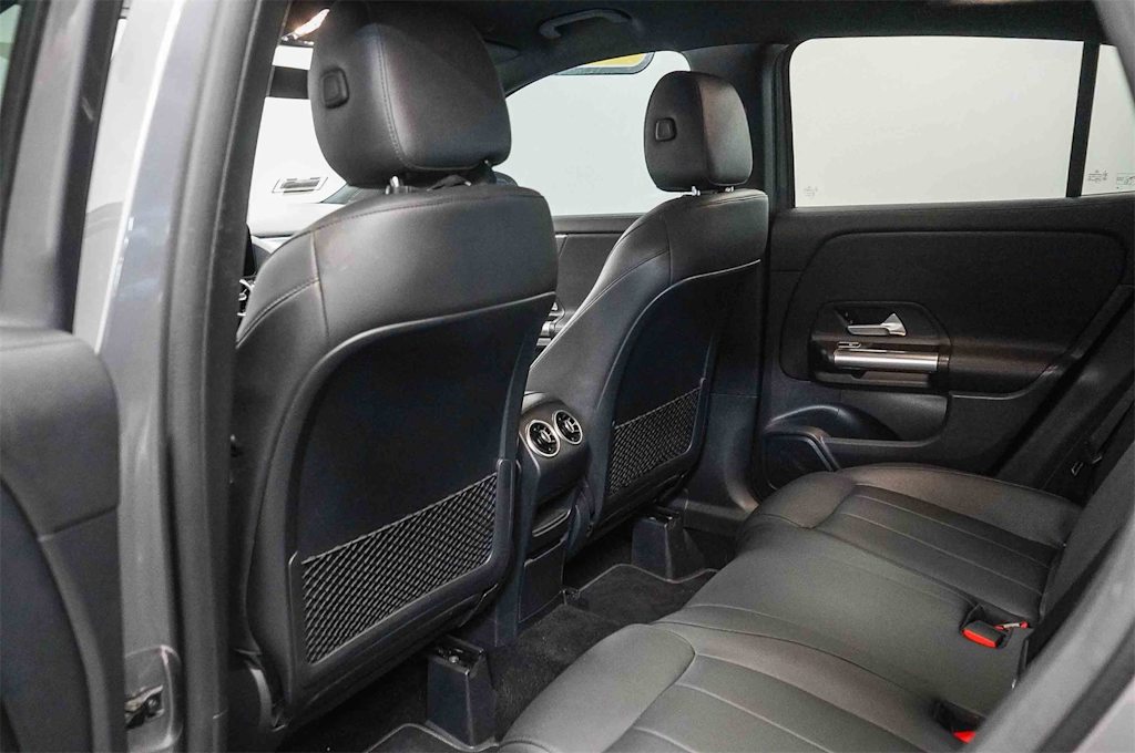 Thumbnail: 2023 Mercedes-Benz GLA - 12