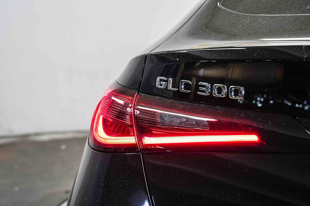 Thumbnail: 2024 Mercedes-Benz GLC - 24