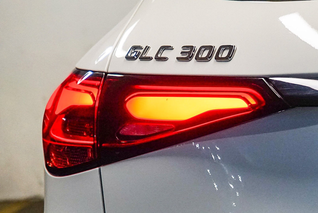 Thumbnail: 2023 Mercedes-Benz GLC - 22