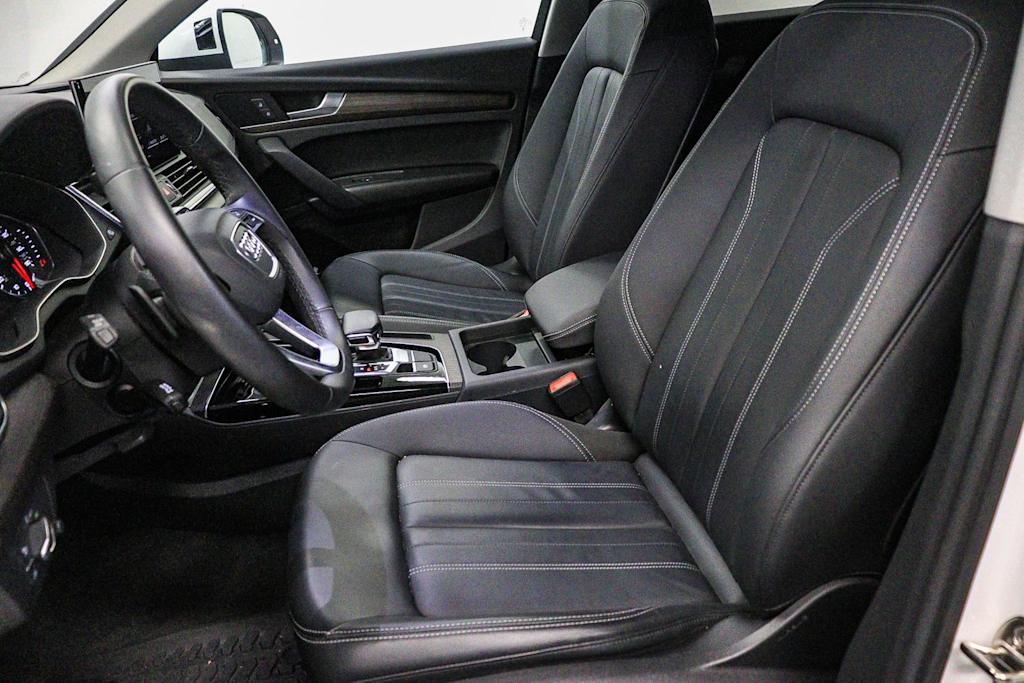 Thumbnail: 2023 Audi Q5 - 11