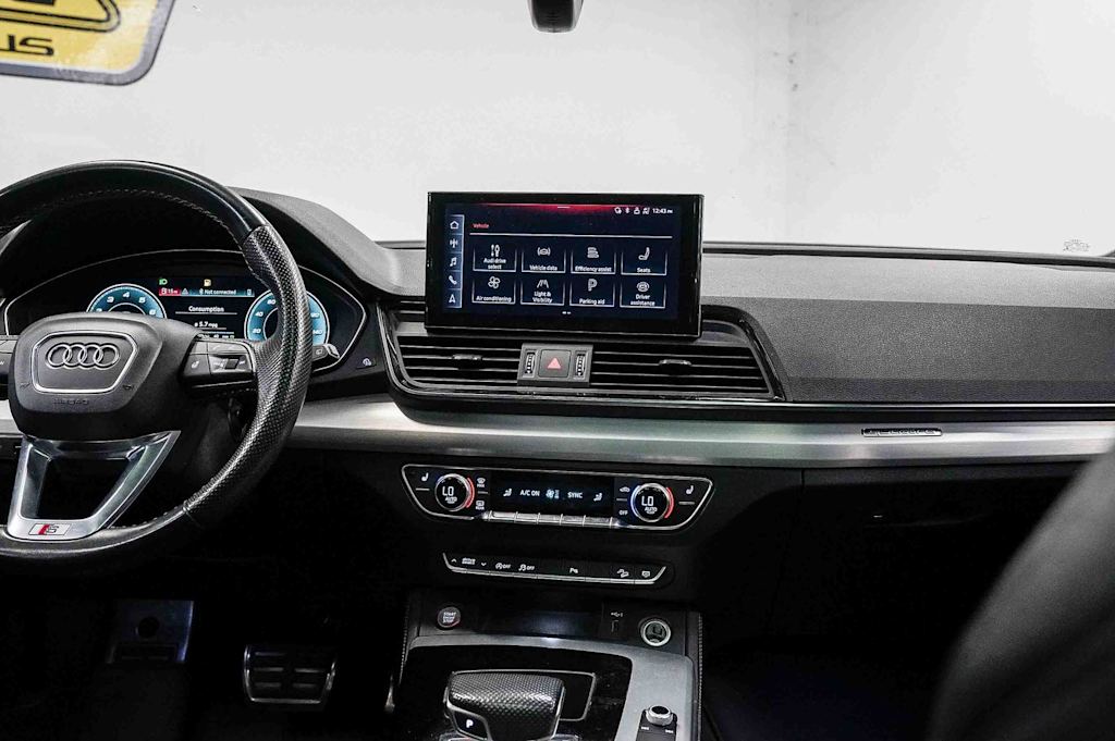 Thumbnail: 2021 Audi SQ5 - 9