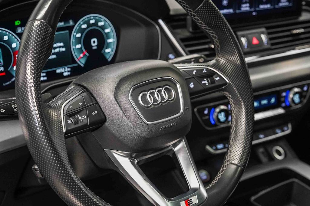 Thumbnail: 2021 Audi SQ5 - 14