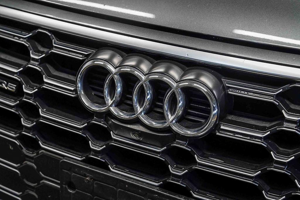 Thumbnail: 2021 Audi SQ5 - 6
