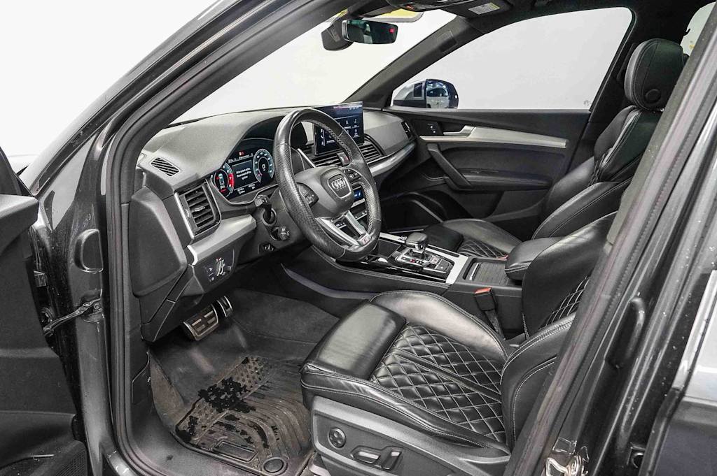 Thumbnail: 2021 Audi SQ5 - 11