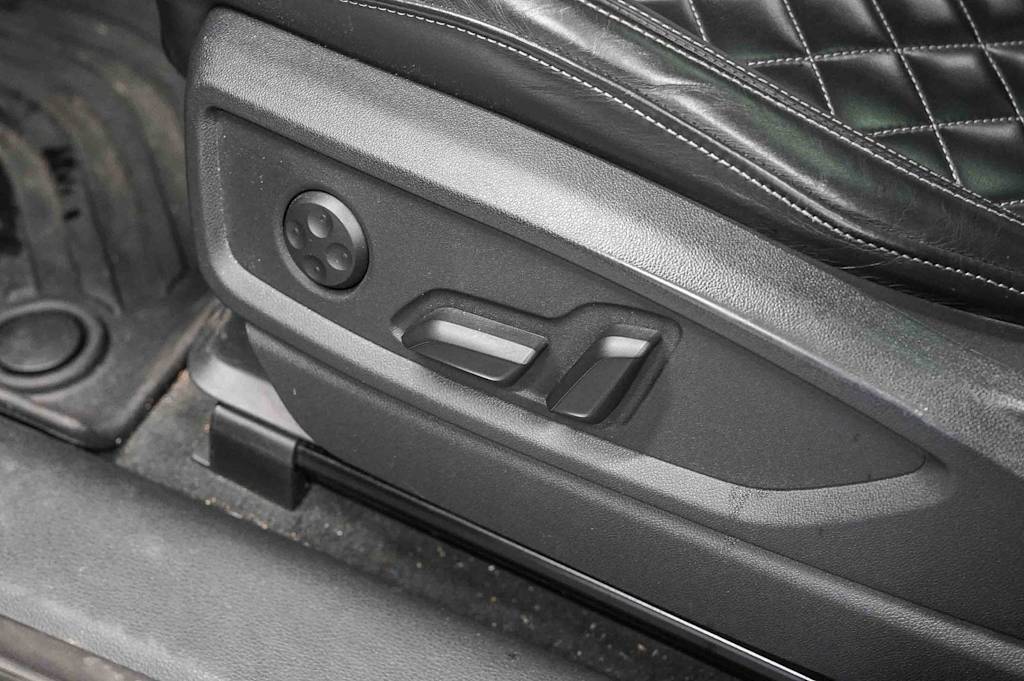 Thumbnail: 2021 Audi SQ5 - 27