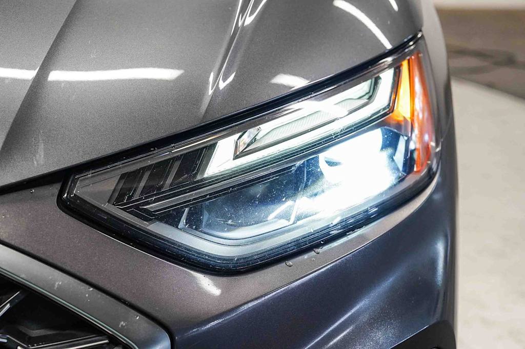 Thumbnail: 2021 Audi SQ5 - 21