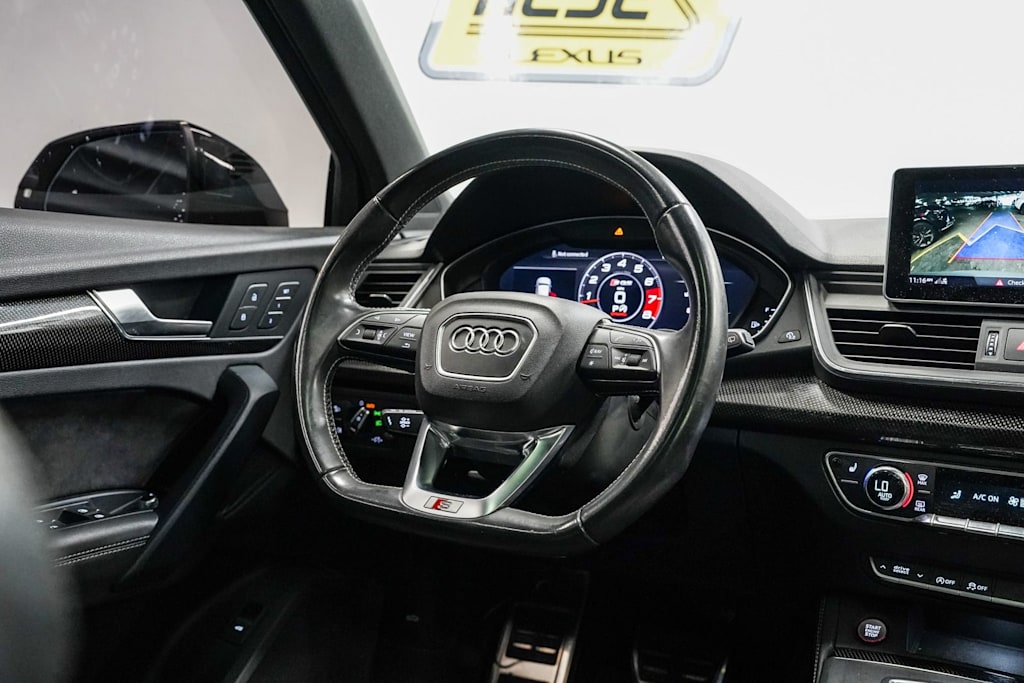 Thumbnail: 2020 Audi SQ5 - 9