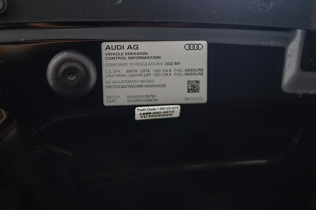 Thumbnail: 2022 Audi Q8 - 31