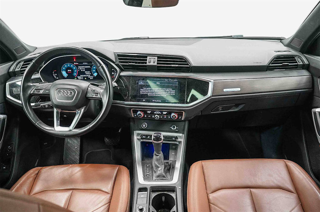 Thumbnail: 2022 Audi Q3 - 2