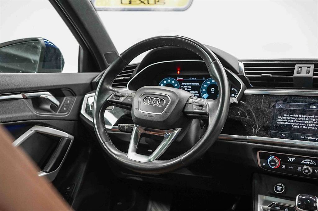 Thumbnail: 2022 Audi Q3 - 13