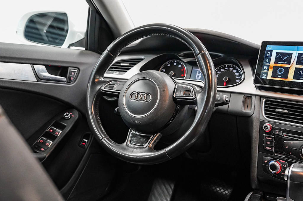 Thumbnail: 2016 Audi A4 - 12