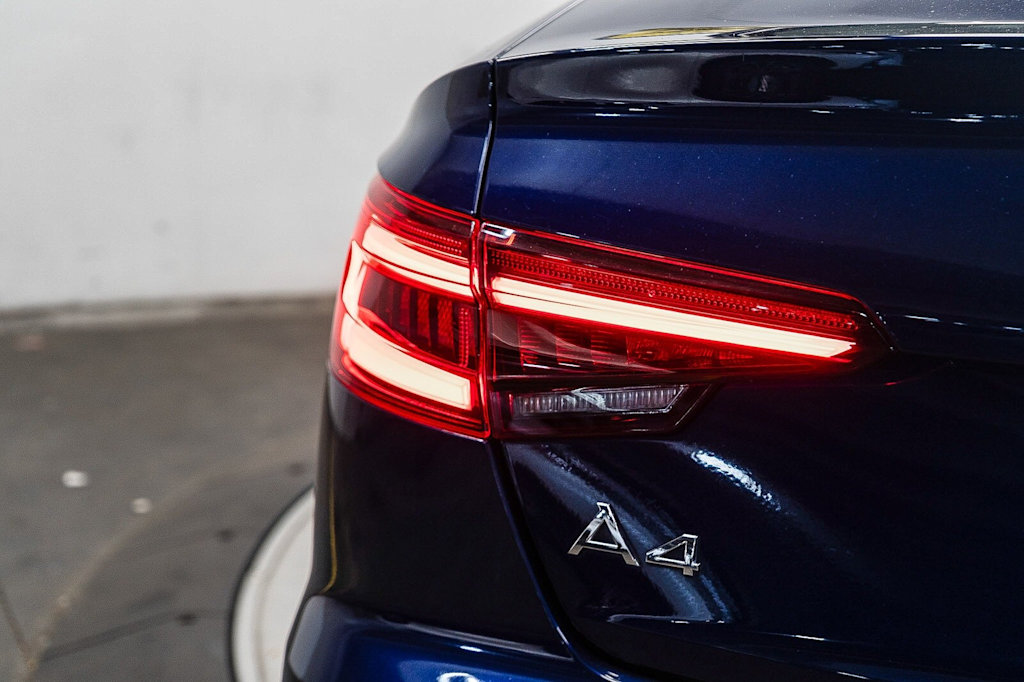 Thumbnail: 2019 Audi A4 - 23