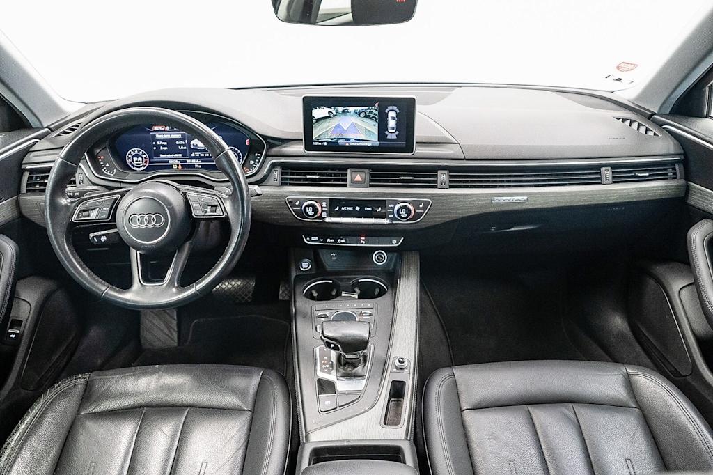 Thumbnail: 2019 Audi A4 - 2