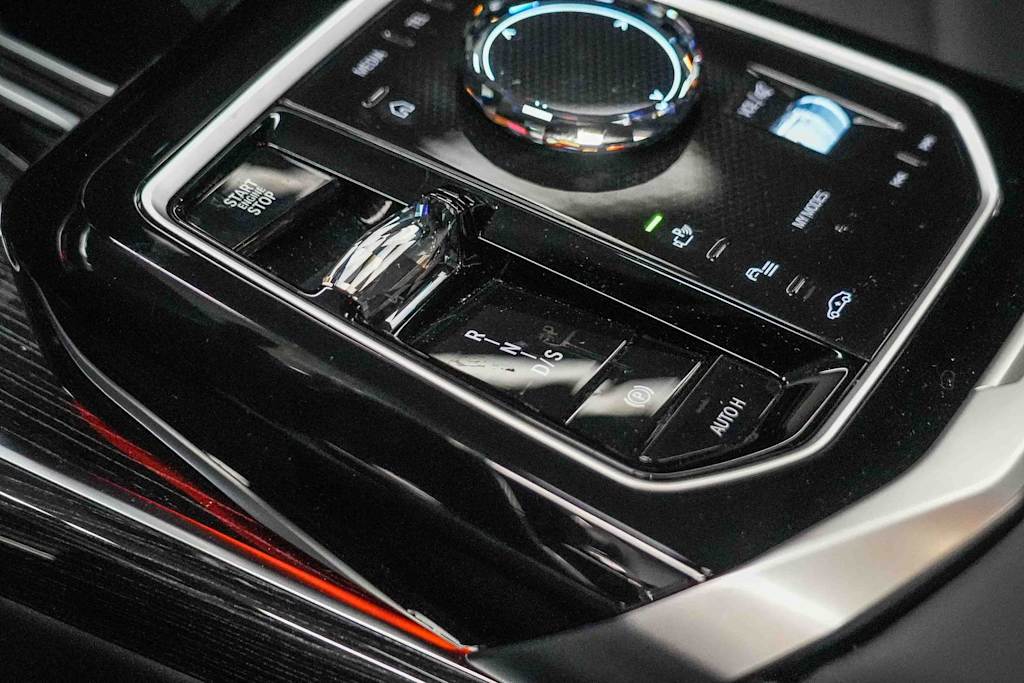 Thumbnail: 2025 BMW 7 Series - 23