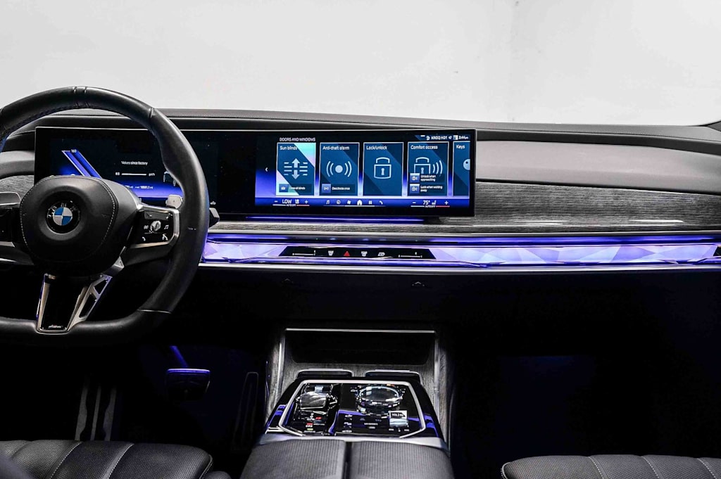 Thumbnail: 2024 BMW 7 Series - 8