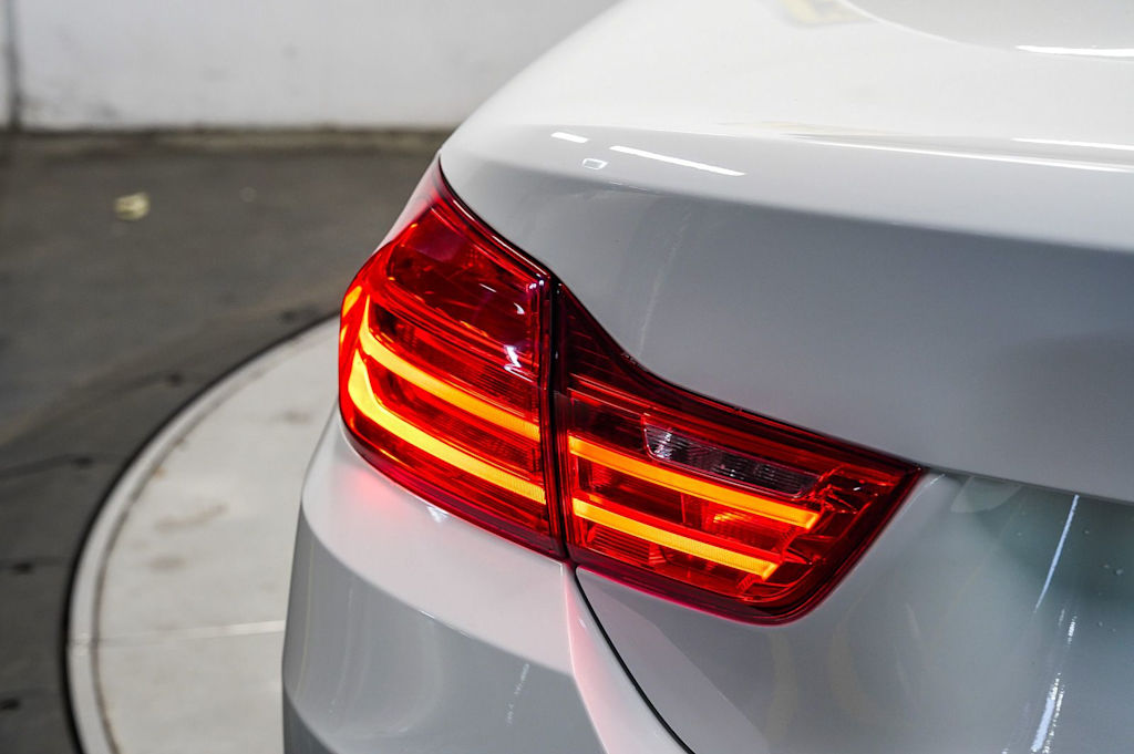 Thumbnail: 2015 BMW 4 Series - 24