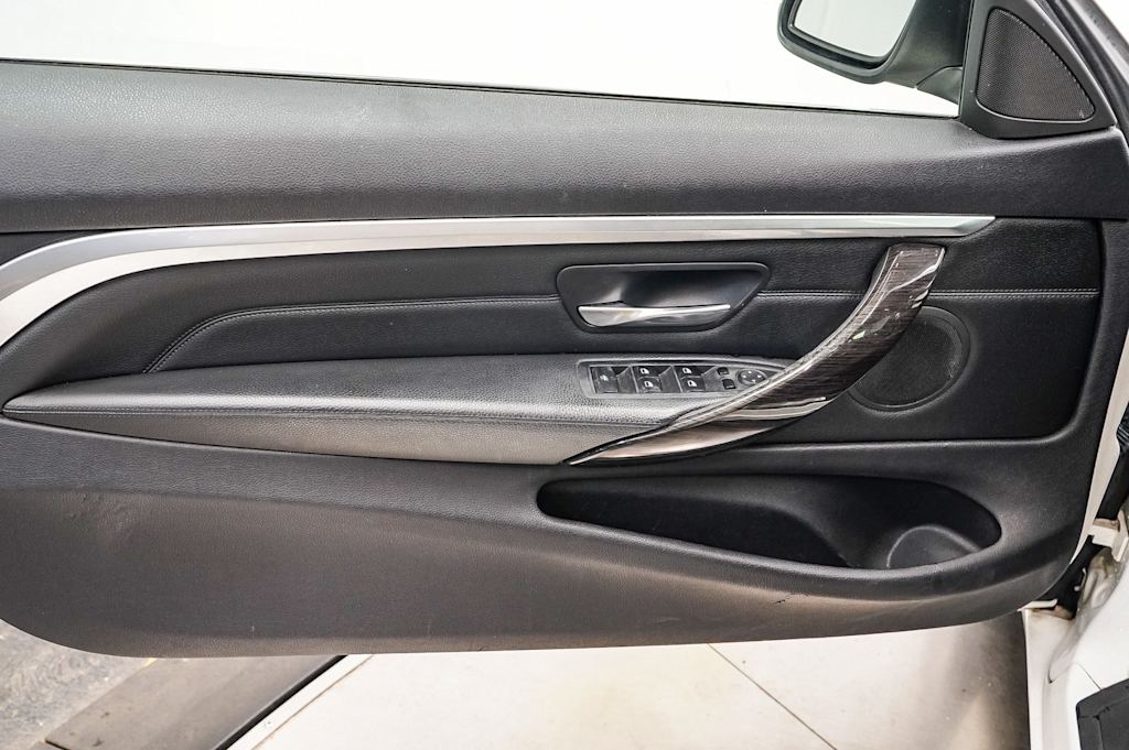 Thumbnail: 2014 BMW 4 Series - 25