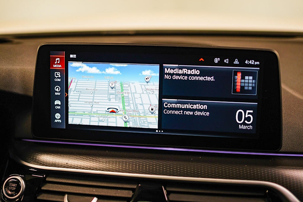 Thumbnail: 2023 BMW 5 Series - 26