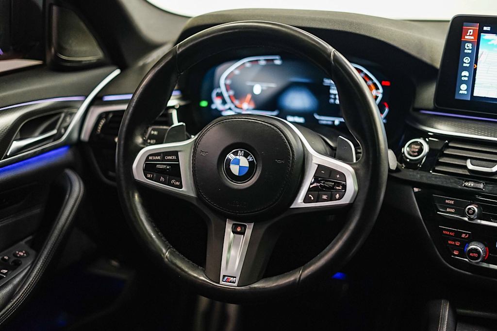 Thumbnail: 2023 BMW 5 Series - 13