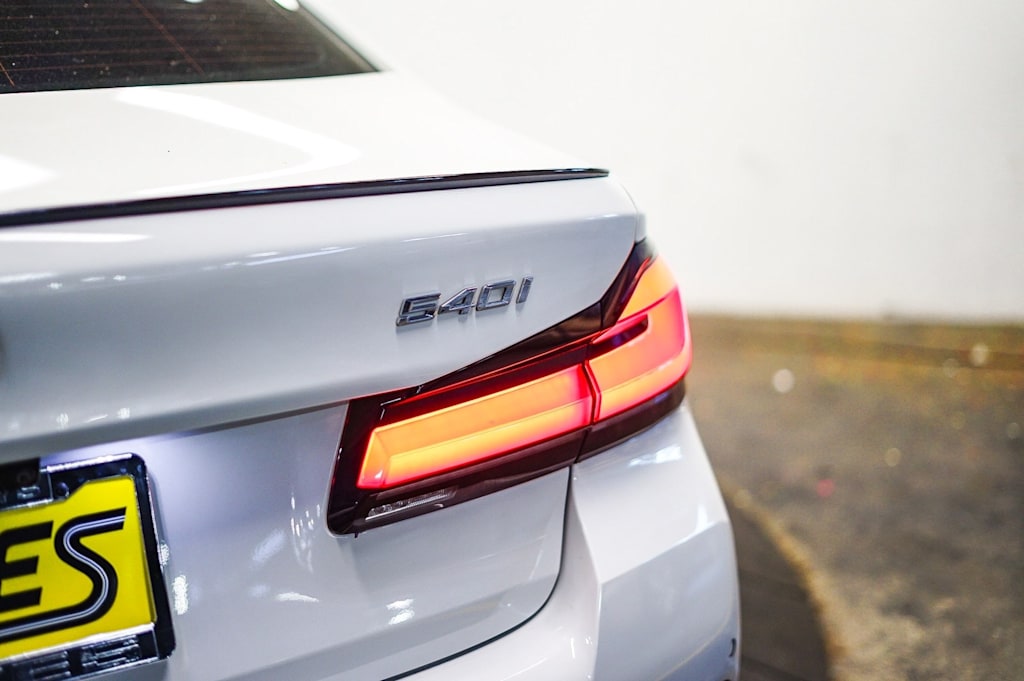 Thumbnail: 2023 BMW 5 Series - 24