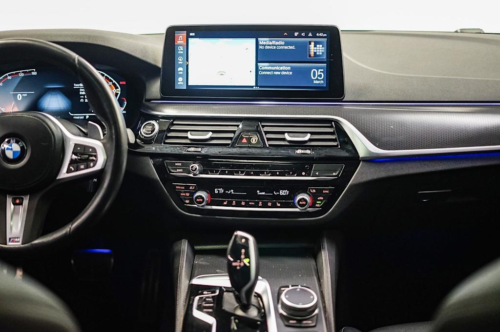 Thumbnail: 2023 BMW 5 Series - 9