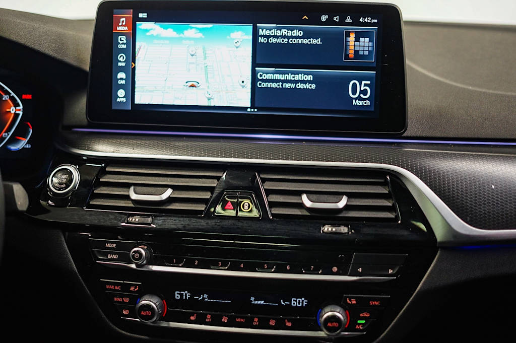 Thumbnail: 2023 BMW 5 Series - 14