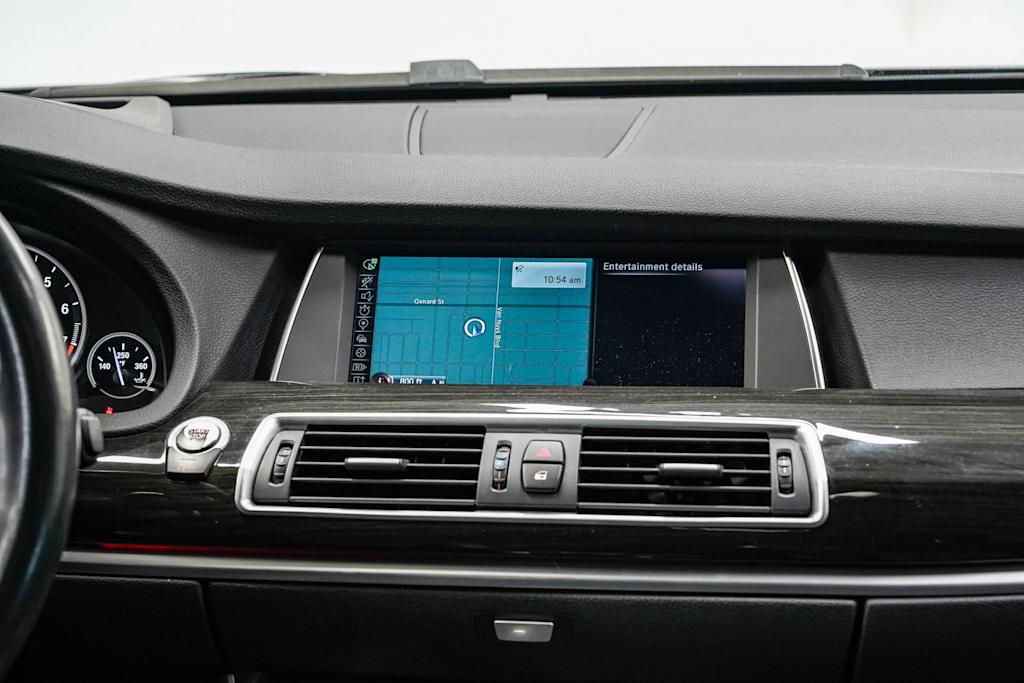 Thumbnail: 2017 BMW 5 Series - 23