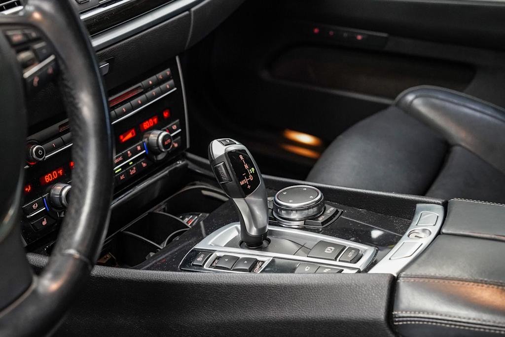 Thumbnail: 2017 BMW 5 Series - 15