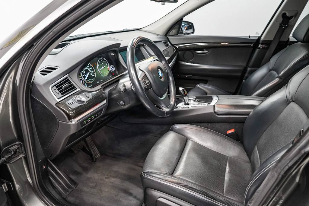 Thumbnail: 2017 BMW 5 Series - 11