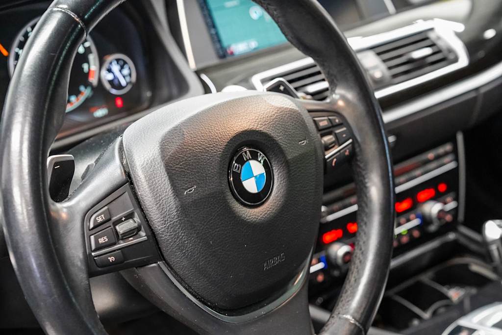 Thumbnail: 2017 BMW 5 Series - 13