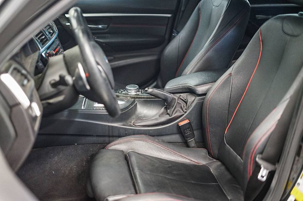 Thumbnail: 2016 BMW 3 Series - 10