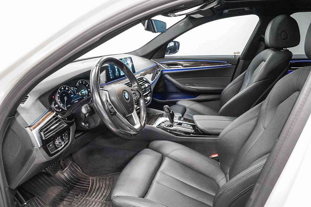 Thumbnail: 2017 BMW 5 Series - 11