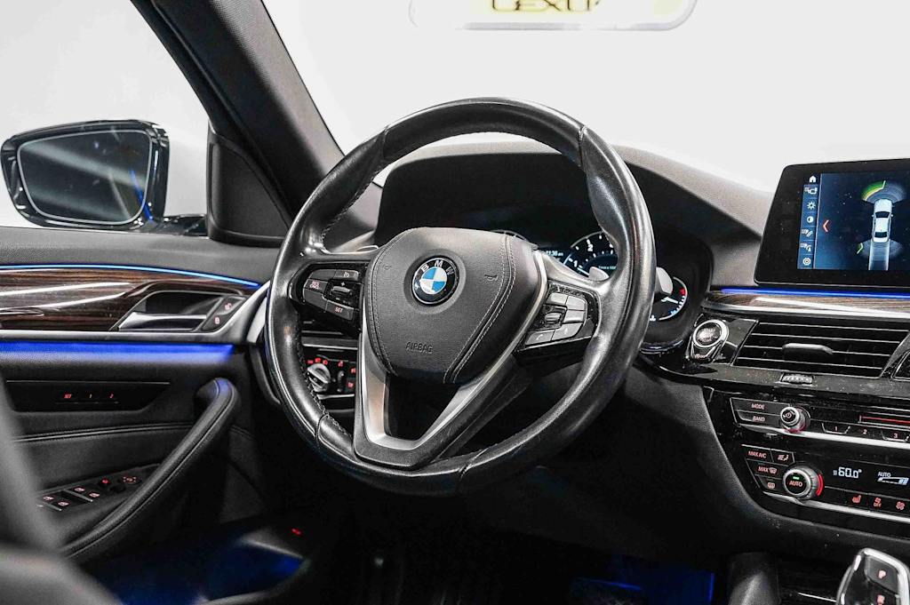 Thumbnail: 2017 BMW 5 Series - 13