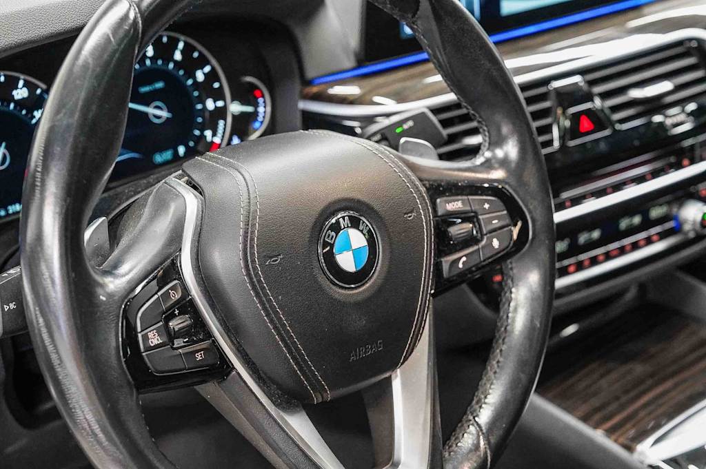 Thumbnail: 2017 BMW 5 Series - 14